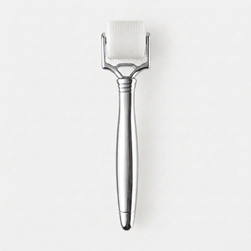电商白底图银色滚轮美容仪 Metal Derma Roller Handle for Hyaluronic Acid Microneedle, Compatible with Soluble HA Microneedle Roller Head