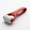 红色手柄微针滚轮-底部 Matte Full Metal Integrated Derma Roller, Luxury Frosted Straight Handle Microneedling Tool