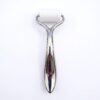 银色流线型滚轮美容仪-俯视 Fish-tail Streamline Derma Roller Handle for Hyaluronic Acid Microneedle, Compatible with Soluble HA Microneedle Roller Head