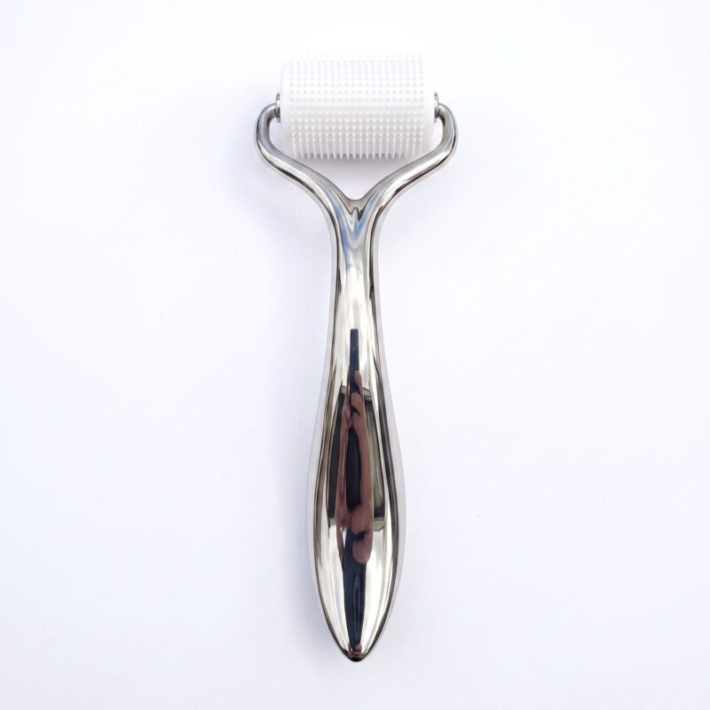 银色流线型滚轮美容仪-俯视 Fish-tail Streamline Derma Roller Handle for Hyaluronic Acid Microneedle, Compatible with Soluble HA Microneedle Roller Head